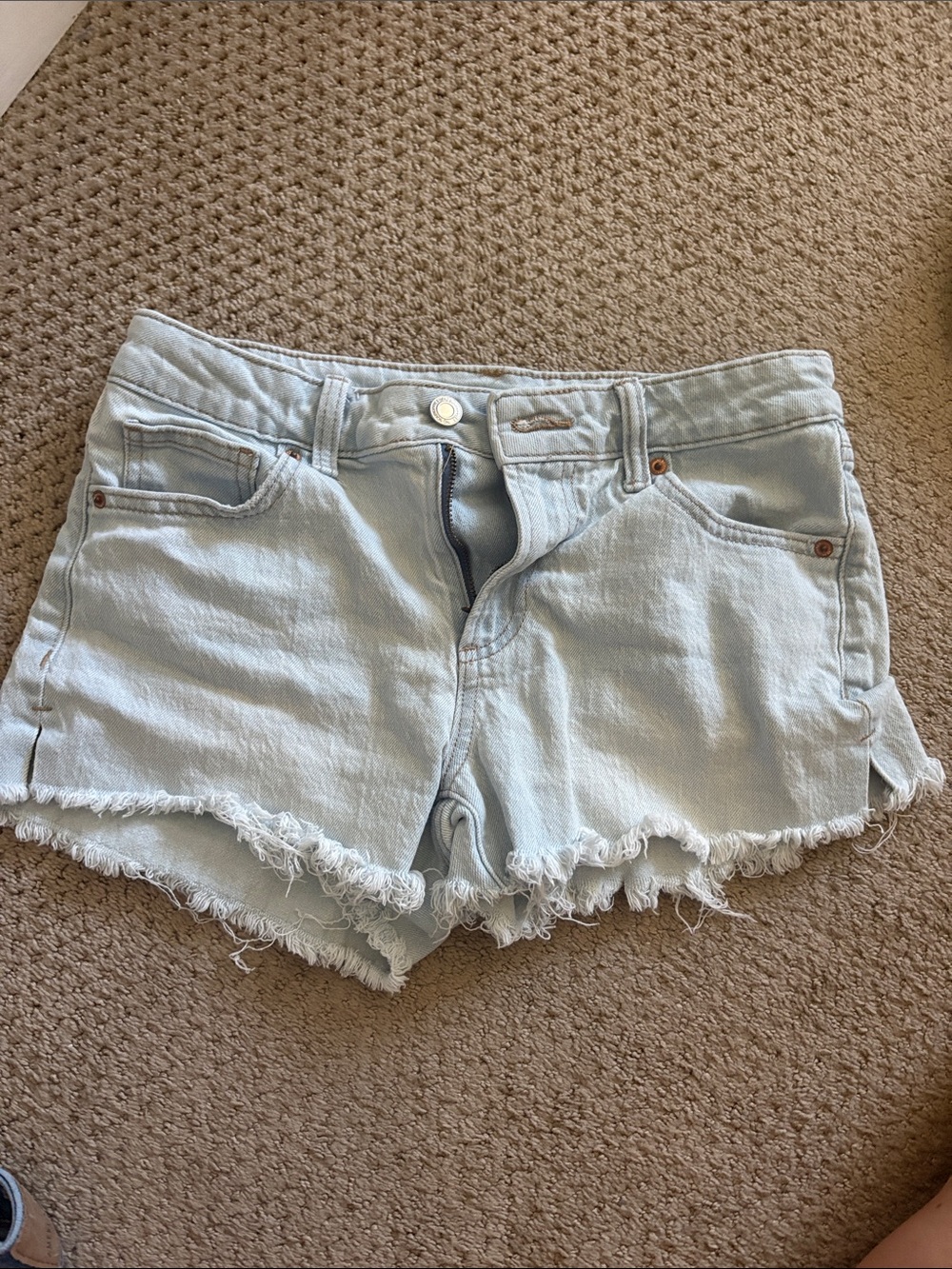 No Boundaries Light Blue Frayed Hem Denim Shorts